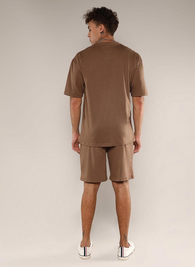 Campus Sutra Men's Ash Brown Solid Oversized Co-Ord Set - Image 5