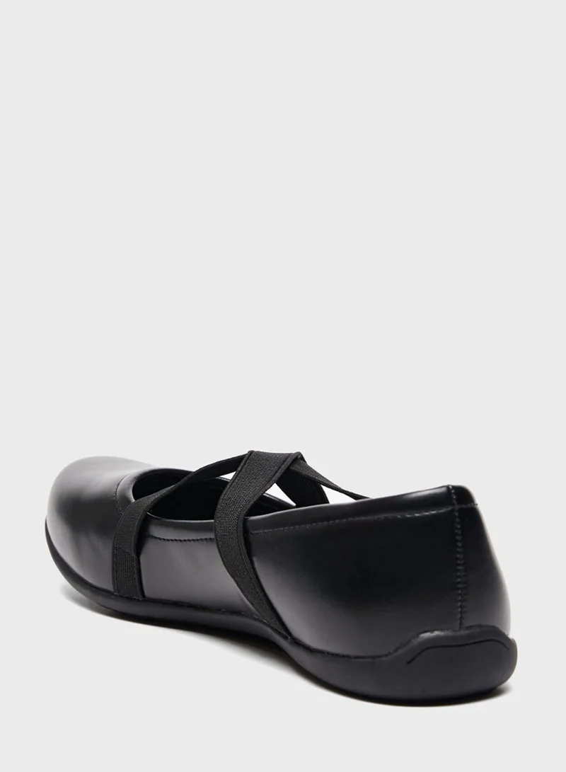 shoexpress Kids Round Toe Ballerinas