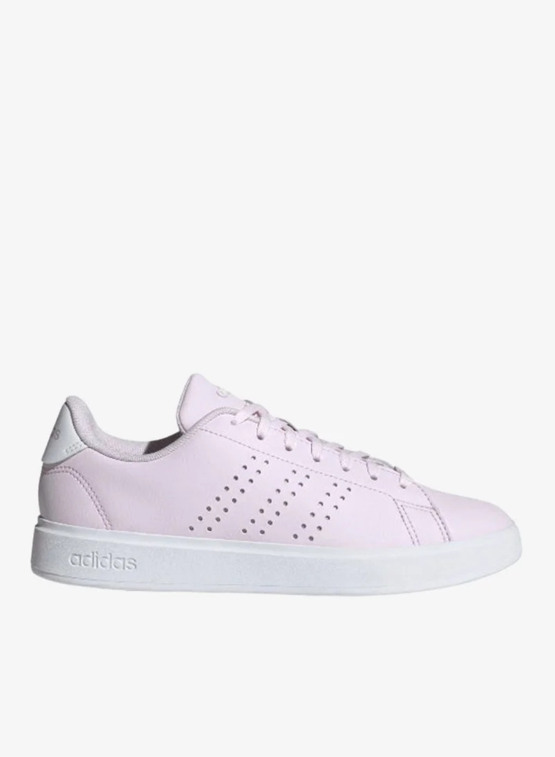adidas أحذية رياضية وردية  .