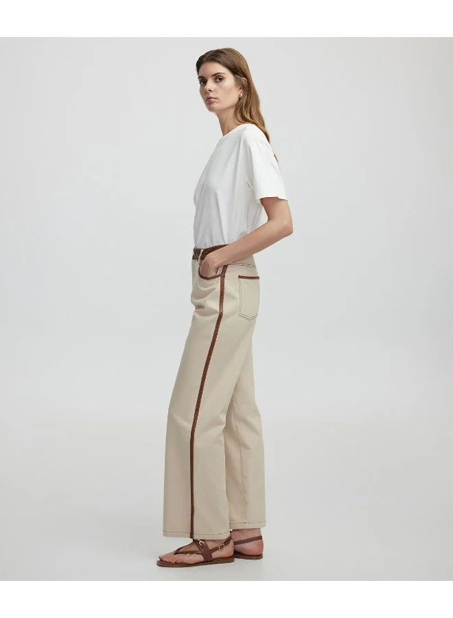 ابيكول بنطال بقصة كلاسيكية