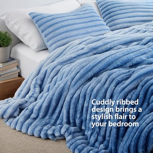 Regency Heights Cuddly Ribbed Fluffy Comforter Set King Size, Super-Soft Plush Fleece Bedding Set, Warm Fuzzy Comforter with Matching Shams, All-Season Cozy 3-Piece Bed Set, Blue Ombre - Image 2