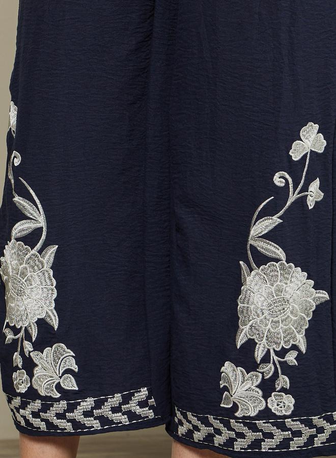 Styli Embroidered Hem Mid Rise Ankle Wide Leg Pants  - Image 3