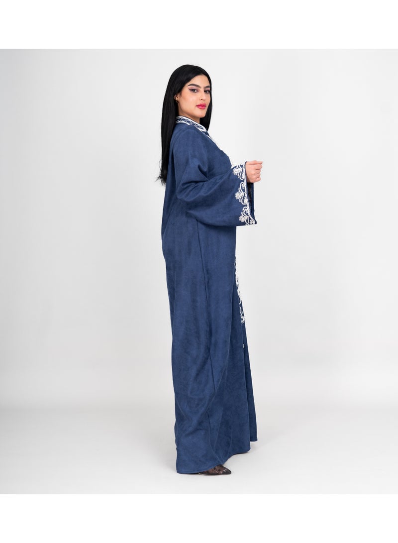 اكسا جلابية شتوية أنيقة بتطريز أمامي أزرق - Image 3