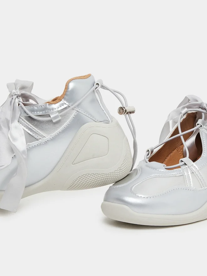 Styli silver Women Silver Metallic Sneakers for Women | Best Price UAE