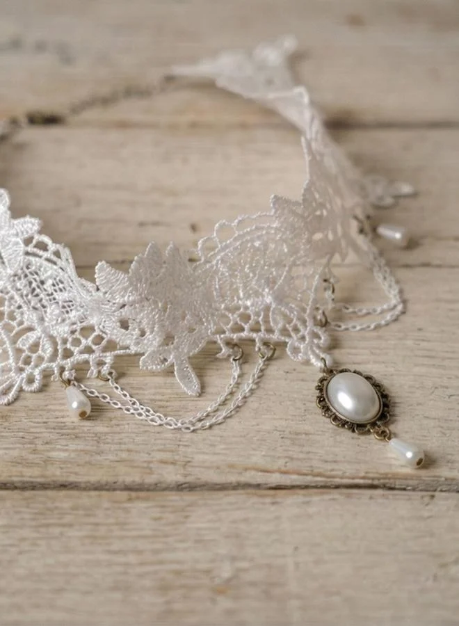 تايك تو Lace Choker Necklace