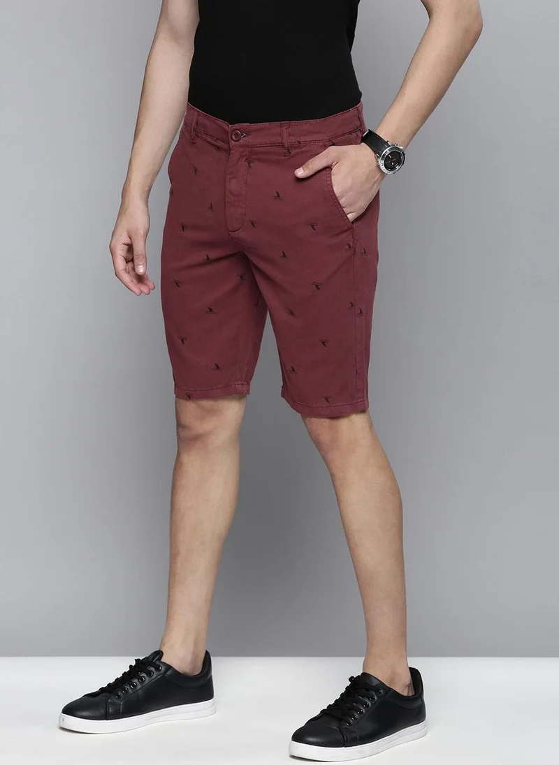 ذا انديان كراج كو Men Slim Fit Solid Mid-Rise Chino Shorts