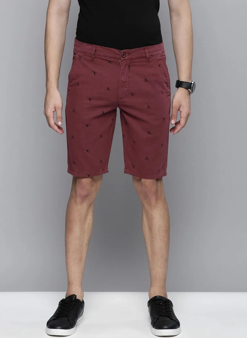 ذا انديان كراج كو Men Slim Fit Solid Mid-Rise Chino Shorts