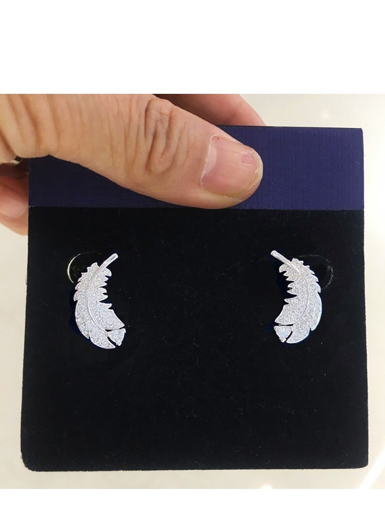 Lightweight Feather Piercing Earrings for Women  - Image 2