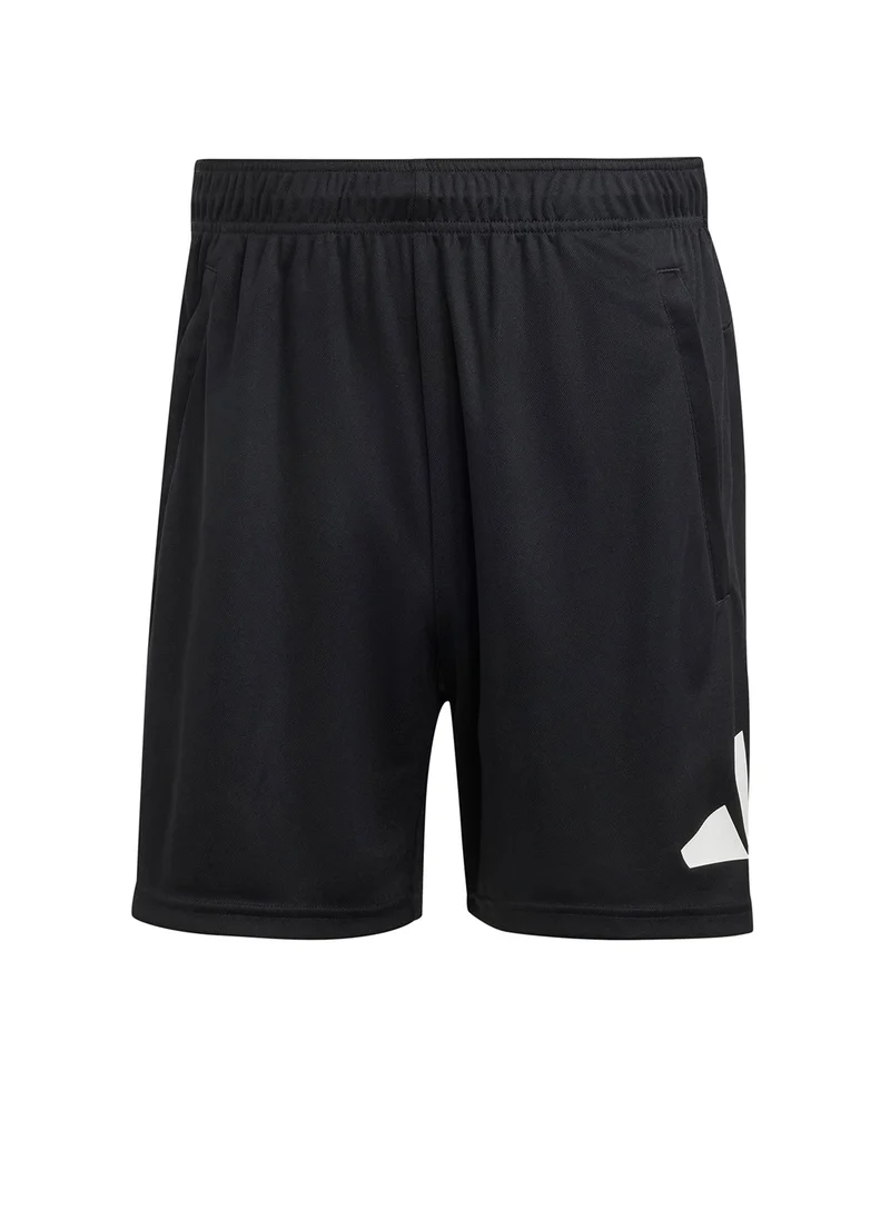 اديداس Train Essentials Logo Shorts 7"