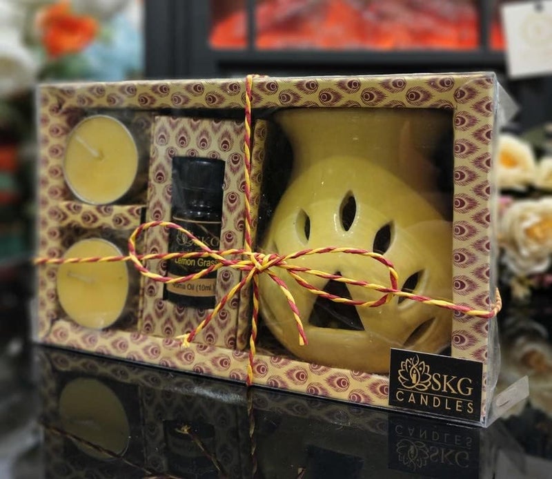 The Decor Affair Lemon Symphony Oasis Striking Yellow Ceramic Aroma Oil Heat Diffuser Offering Revitalizing Lemongrass Fragrance A Remarkable and Timeless Gift for a Harmonious and Energized Home - Image 5