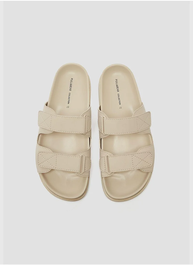 PULL&BEAR Flat Hook-And-Loop Strap Sandals