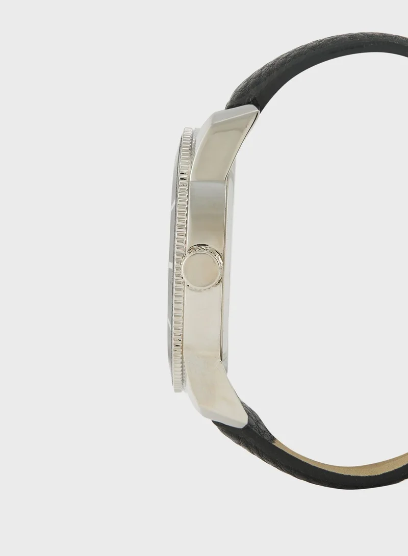 Robert Wood Sporty Analogue Watch & Beaded Bracelet Gift Set