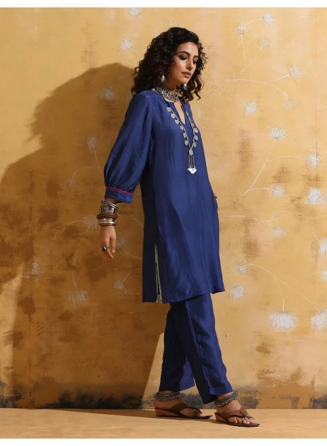 ترو برونز طقم كوردي من حرير الموسلين أزرق من