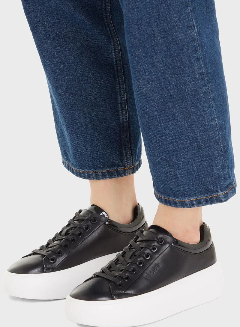 CALVIN KLEIN Lace Up Low Top Sneakers