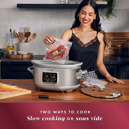 Crock-Pot 7-Quart Cook & Carry Slow Cooker with Sous Vide Function, Family-Sized Slow Cooker Warms up to 30 Hours, Modern Digital Display, Travel-Proof Locking Lid & Removable Temperature Probe - Image 2