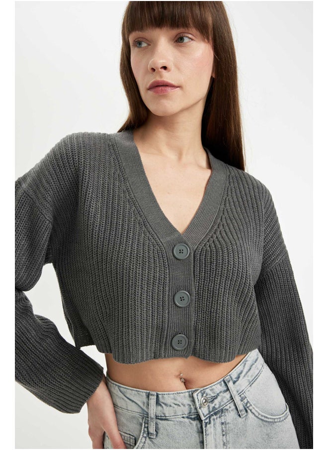 Woman Tricot Regular Fit V Neck Long Sleeve Cardigan - pzsku/Z14497BF7C520FF0A827BZ/45/_/1723972102/b44d3526-a5e0-4f54-9db2-3951b9a0883a