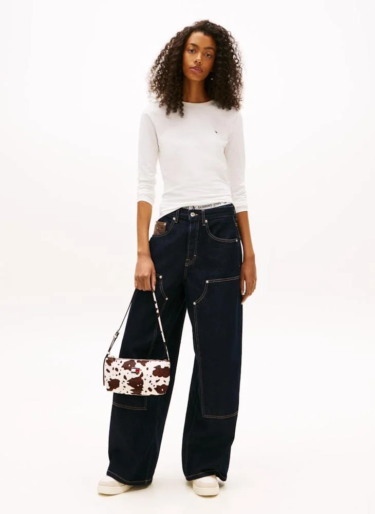 TOMMY JEANS Logo Crew Neck T-Shirt