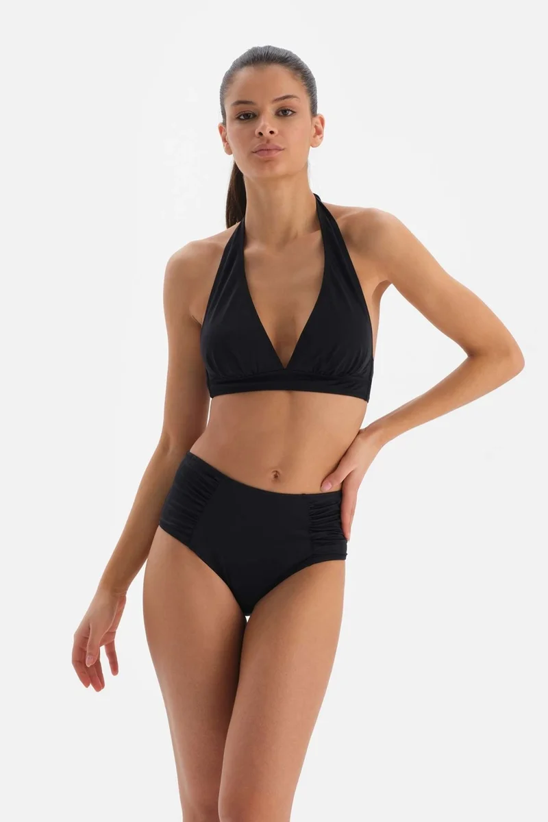 داجي Black Triangle Wide Bikini Top