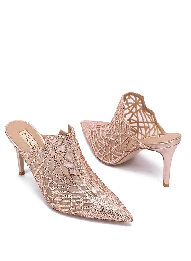 نيكولي أكيلو