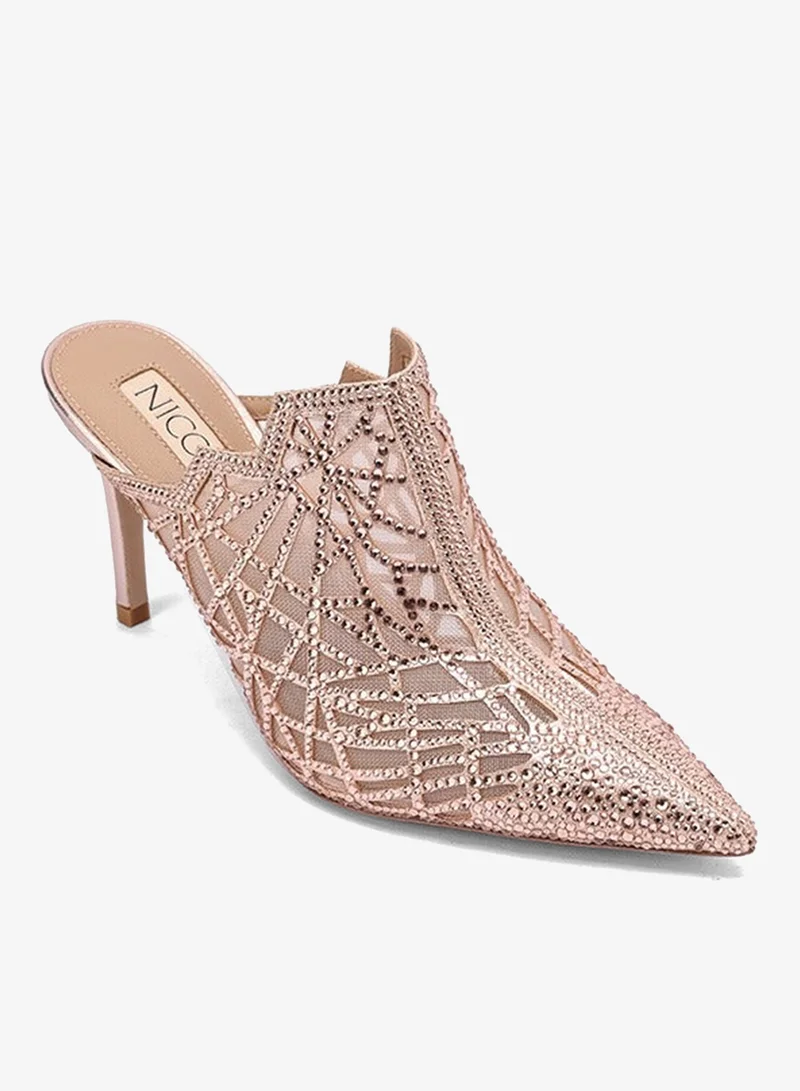 نيكولي أكيلو