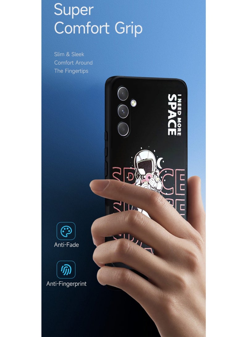 Techie جراب سيليكون أنيق وجميل يحمل عبارة I Need More Space مع بطانة داخلية من الألياف الدقيقة ووظيفة تثبيت السيارة المغناطيسية المدمجة لهاتف Samsung Galaxy A34 - Image 3