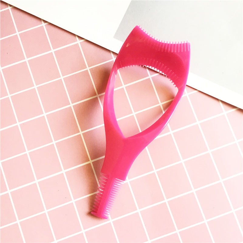 Eyelash Aid Three-In-One Eyelash Clip and Eyeliner Tool - Image 1