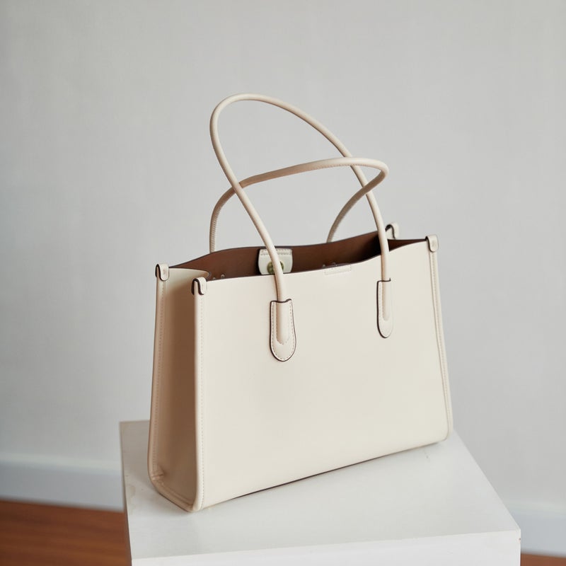 Fashionable Simple Portable Big Bag 2023 New Arrival Large Capacity Underarm Shoulder Bag Texted All-Match Commuter Bucket Bag - Image 2