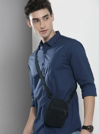 شركة المرآب الهندية Men Regular Fit Solid Full Sleeves Cutaway Collar Casual Shirt
