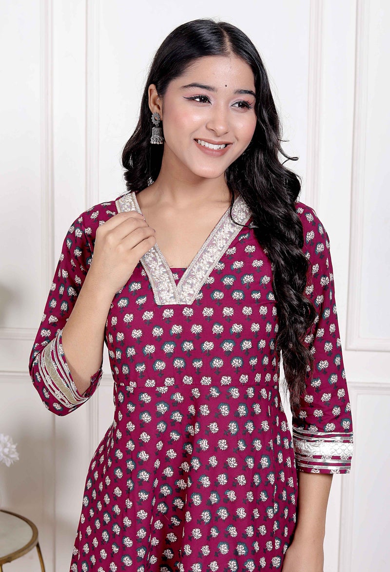 Miravan Women Maroon Floral Print Soft Cotton embroidered Anarkali Kurta - Image 3