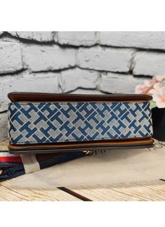 Tommy Hilfiger Plus Tommy Hilfiger Leather handbag Shoulder bag Crossbody bag Casual  - Image 4