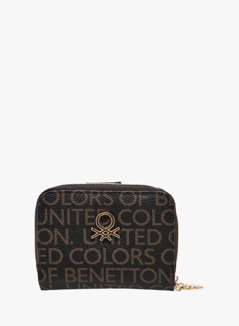 يونايتد كولورز أوف بينتيون UCB-Wallet W/bold all-over logo print and a sleek gold-tone zipper charm-Brown-Q3-SS26