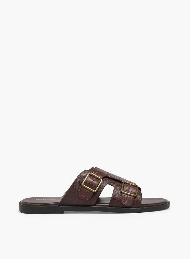 Men Textured Buckle Accent Sandals