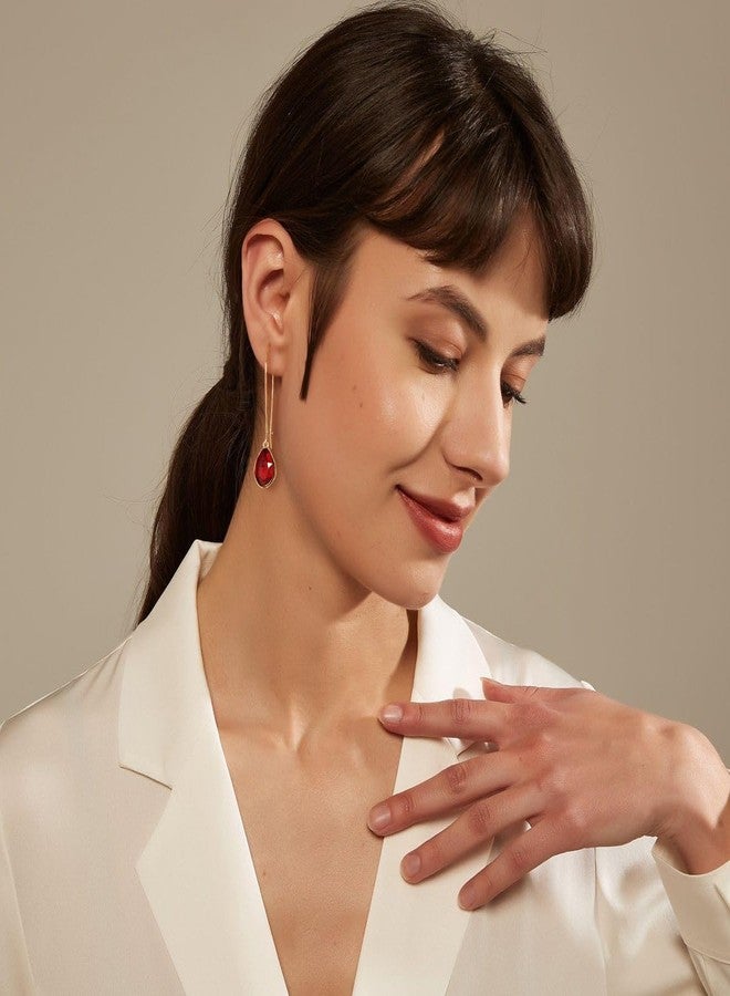 ليلي آند وايت أقراط متدلية على شكل دمعة من الذهب من ليلي آند وايت للنساء، باللون الأحمر الداكن، أقراط متدلية مضادة للحساسية، مجوهرات أنيقة، هدية مثالية. - Image 3