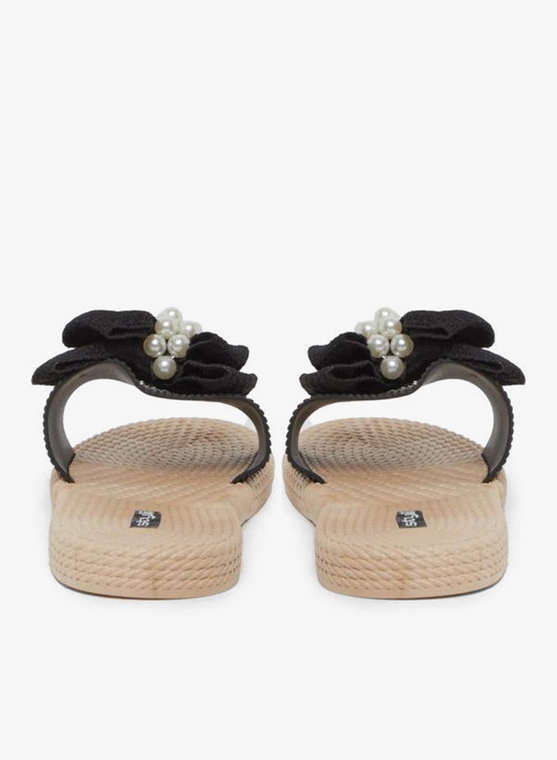 ستايلي صندل فلات بتفاصيل ربطة فيونكة - Image 4