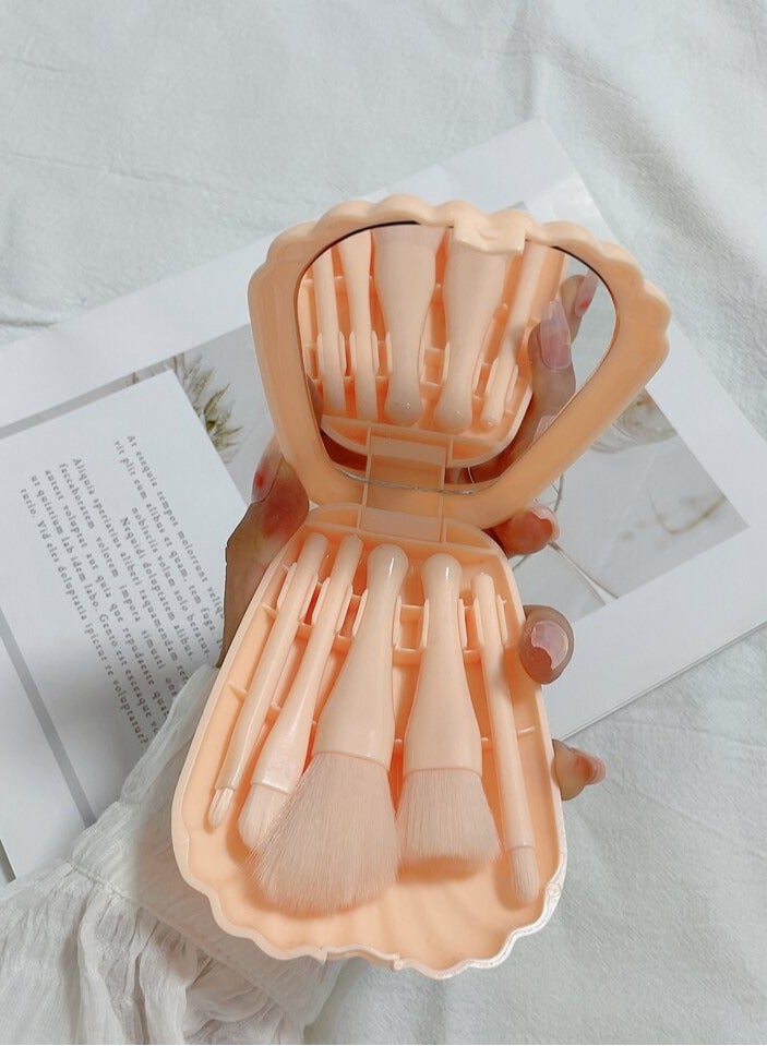 5PCS Shell Design Make Up Foundation Brushes Box Cosmetic Handheld Mirror Brush Makeup Soft Concealer Cosmetic Set Brushes Tool Foundation, Blush, Concealer, Makeup Brushes Kit with Travel Case - Image 3