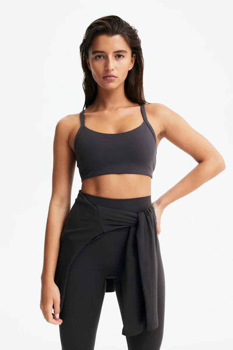 H&M Medium Support Sports bra in SoftMove™