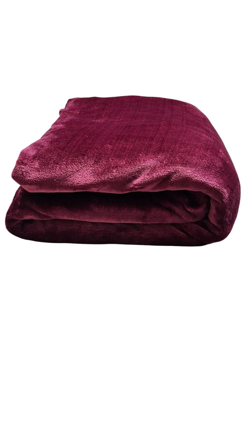 CHANDRAVATI Premium Plush Solid Summer Single Bed Dohar/Ac Blanket | 200 GSM Reversible Lightweight Cozy Soft for Single Bed, Sofa, Couch, Travel & Camping || (Magenta, Double) - Image 3