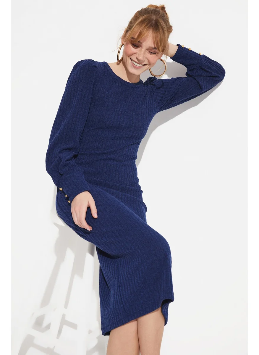جون Corduroy Dress
