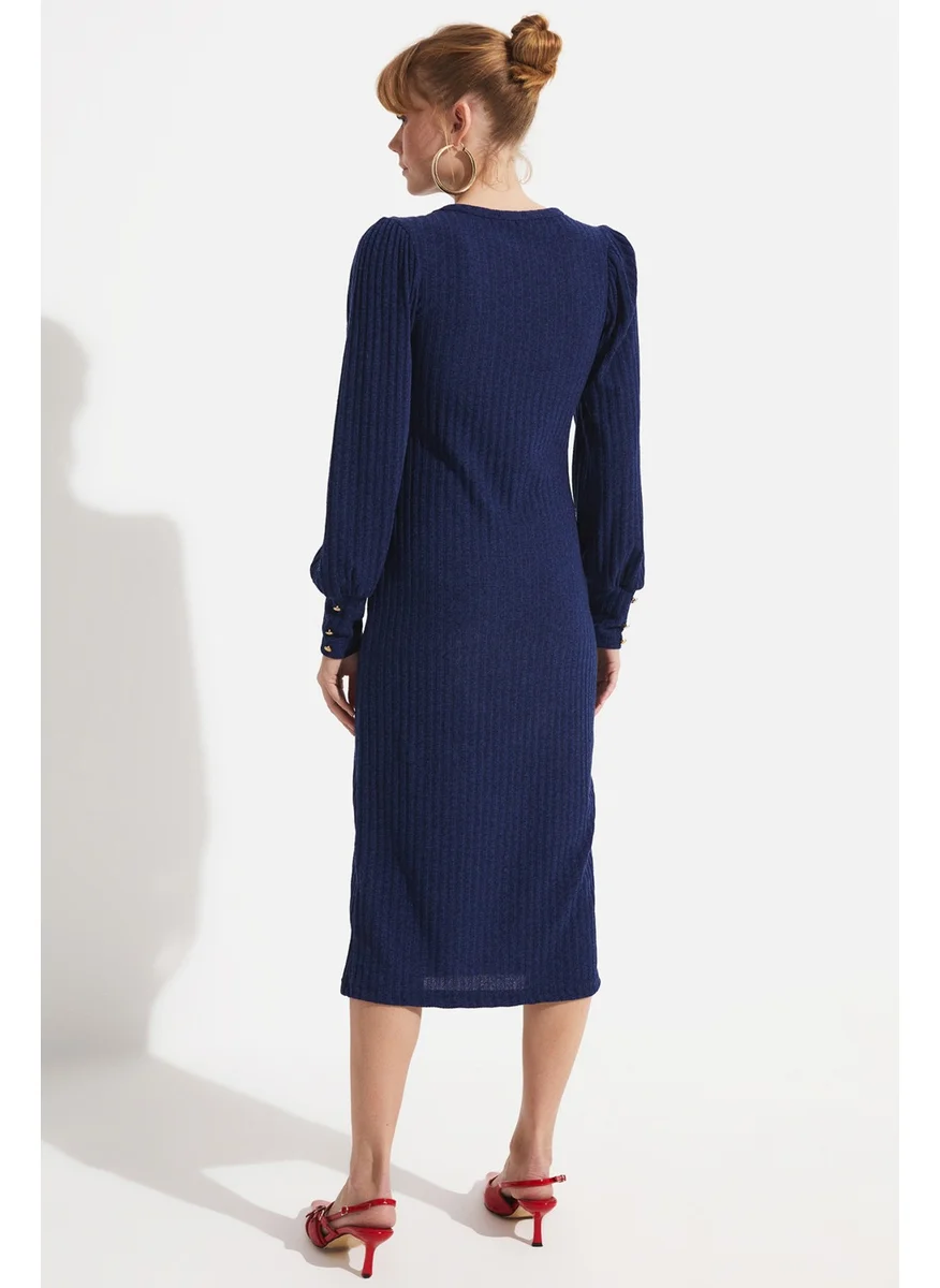جون Corduroy Dress