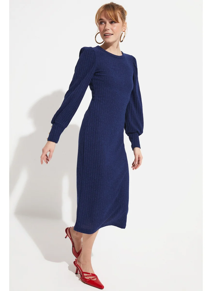 جون Corduroy Dress