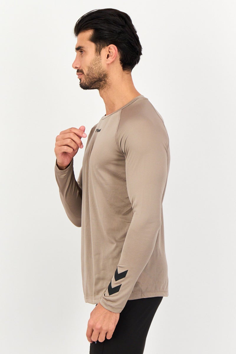 Hummel تي شيرت تدريب طويل الأكمام للرجال، متعدد الألوان - Image 2