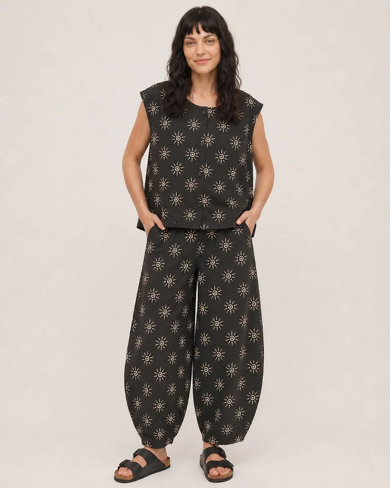 Turtledove London Jae Black Starburst Print Barrel Leg Trouser