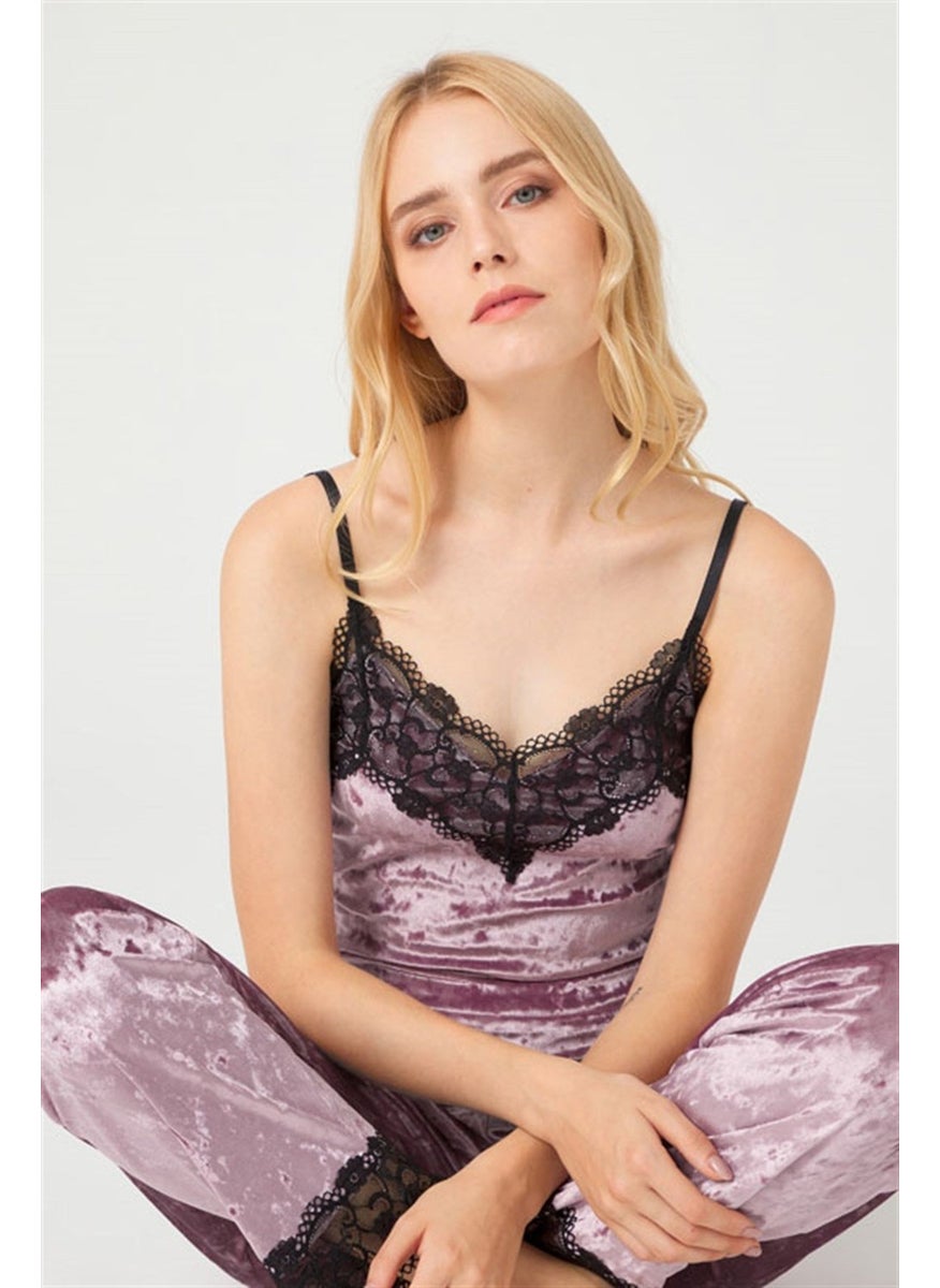COTTONHILL Powder Lace Detailed Velvet Women's Pajama Set  - Image 4