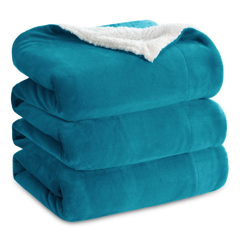 BEDSURE Cuddly Sofa Blanket, Turquoise, Warm Sherpa Sofa, Throw Blanket, Thick Sofa Blanket, Couch Blanket, 230 x 270 cm, Fluffy Blanket for Couch