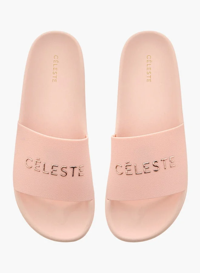 سيليست سلايدز نسائية بشعار مميز