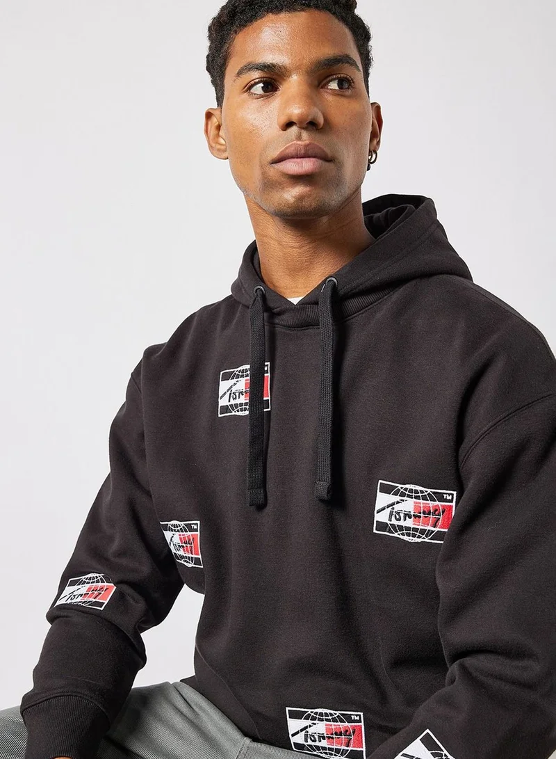 TOMMY JEANS Logo Relaxed Hoodie