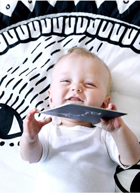 Wee Gallery Black and White Art Flash Cards for Babies, High Contrast Educational Animal Picture Cards, Baby Visual Stimulation, Brain and Memory Development in Infants and Toddlers - Ocean Animals