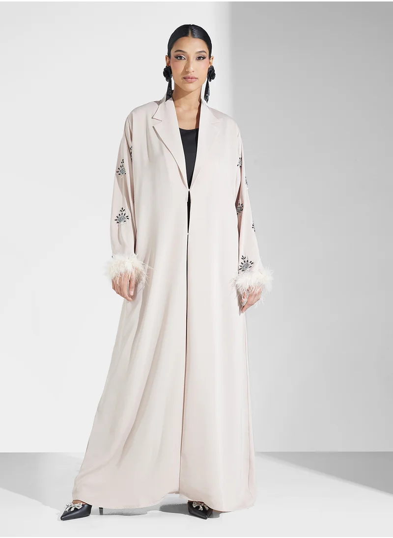 هيا كلوزيت Collar Neck Printed Flared Sleeve Abaya