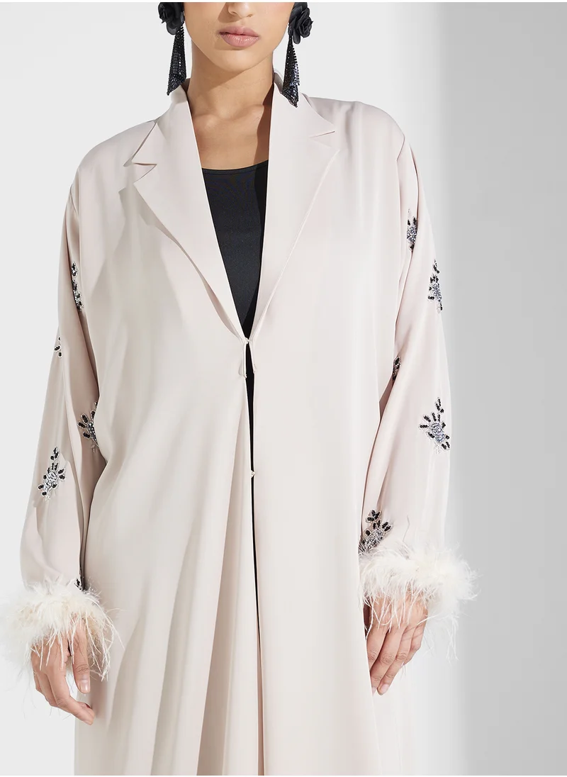 هيا كلوزيت Collar Neck Printed Flared Sleeve Abaya