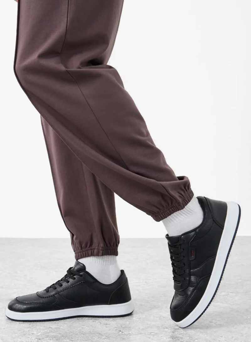 ستايلي ستايلي سنيكرز كلاسيك كورت برباط